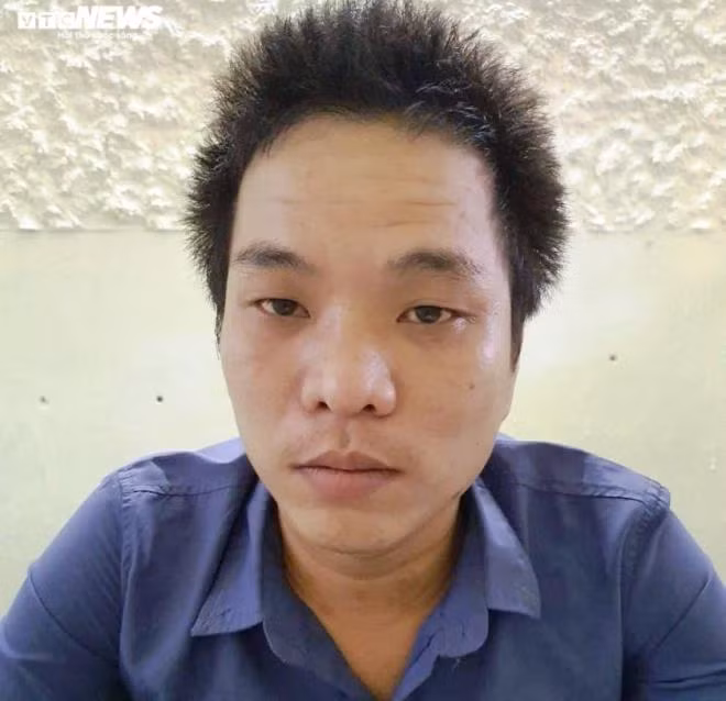 Dương Văn Tuấn đến cơ quan đầu thú sau khi sát hại bố vợ.