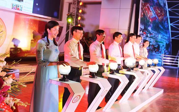 Uông Bí khai trương APP du lịch Uông Bí.