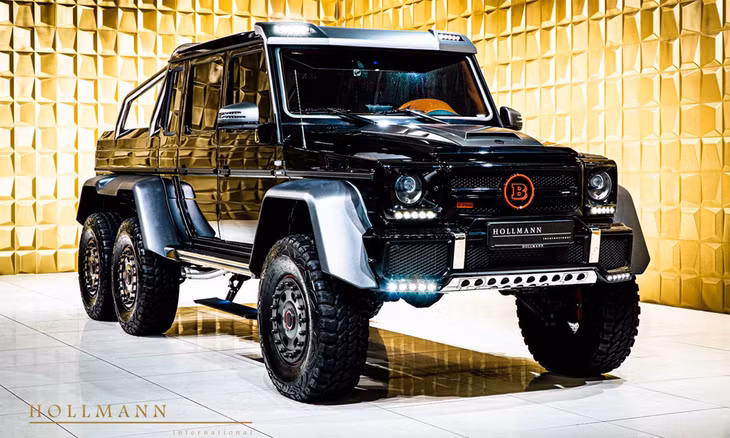 Mercedes G63 AMG sáu bánh độ Brabus. Ảnh: Hollmann