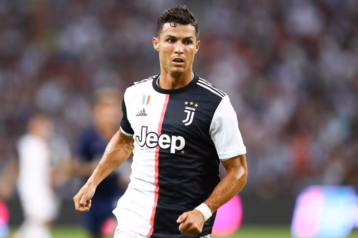 Juventus của siêu sao Ronaldo đang bị Lyon dẫn trước sau trận lượt đi vòng 1/8 Champions League nhưng có thể sẽ không được đá sân nhà ở lượt về. (Ảnh: Getty).