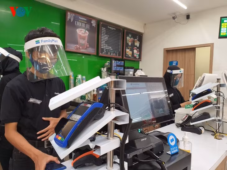 Giao thức y tế được duy trì tại các cơ sở kinh doanh thực phẩm, đồ uống.