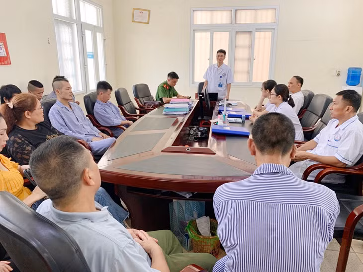 Quang cảnh buổi tọa đàm.