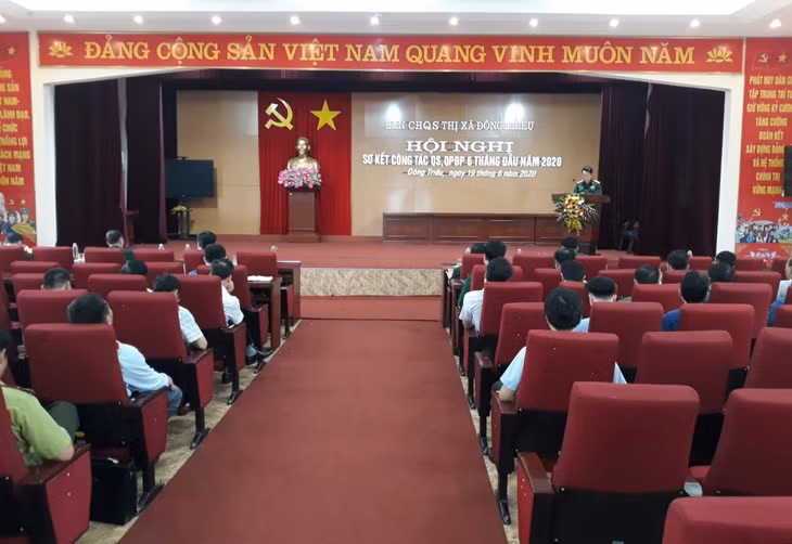 Quang cảnh hội nghị.