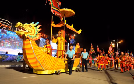 Quảng Ninh - miền đất của du lịch tâm linh.