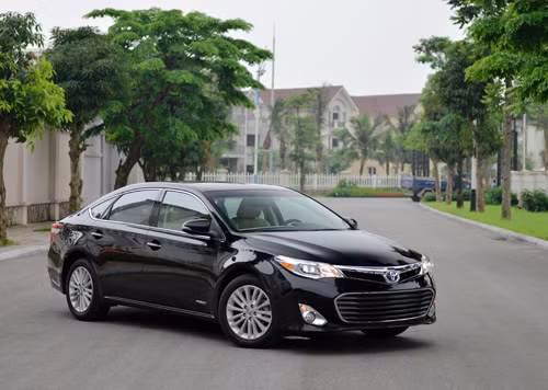 Toyota Avalon 2014 trẻ hơn so với phiên bản cũ.
