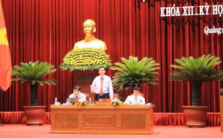 Đồng chí Nguyễn Đức Long, Phó Bí thư Tỉnh ủy, Chủ tịch HĐND tỉnh phát biểu điều hành Kỳ họp. 