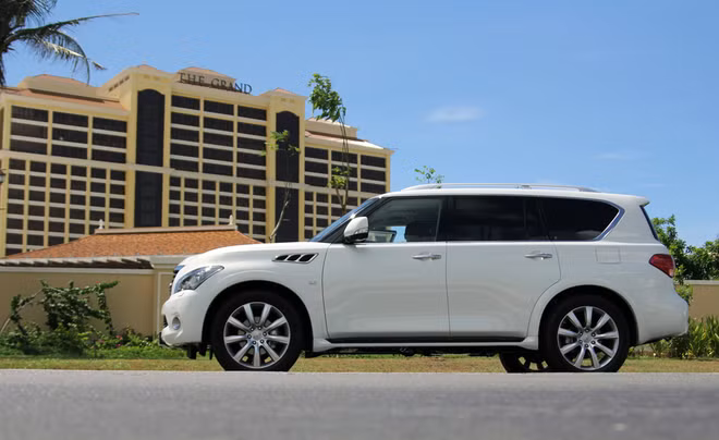 Thế hệ thứ 3 của dòng xe QX được ra đời từ bỏ hệ thống khung sườn của Nissan Armada, chiếc SUV thế hệ mới nhất của Infiniti với kích thước hoàn chỉnh có tên QX80 2014. Giờ đây, đối thủ là những chiếc SUV cỡ lớn của Lincoln Navigator và Cadillac Escalade.