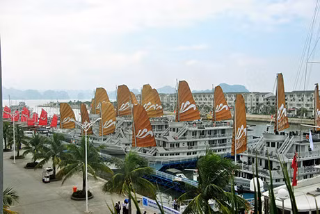 Cảng tàu khách du lịch Tuần Châu.