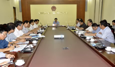 Đồng chí Nguyễn Văn Đọc, Phó Bí thư Tỉnh uỷ, Chủ tịch UBND tỉnh, Trưởng Ban Chỉ đạo triển khai Đề án và Quy hoạch các KDT quốc gia của tỉnh kết luận cuộc họp
