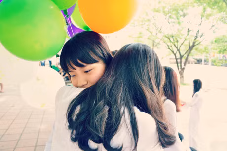 Lưu luyên ngày chia xa.