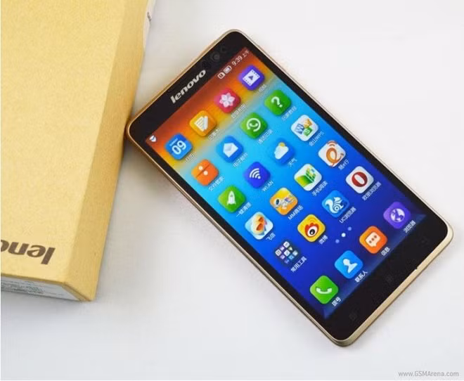 Sản phẩm được trang bị màn hình 5,3 inch với độ phân giải HD.