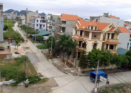 TP Hạ Long là địa phương điều chỉnh mức giá cao nhất (36 triệu đồng/m2). Trong ảnh: Khu đô thị mới Cột 5 - Cột 8.