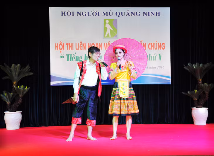 Tiết mục dự thi của Hội Người mù TX Đông Triều.
