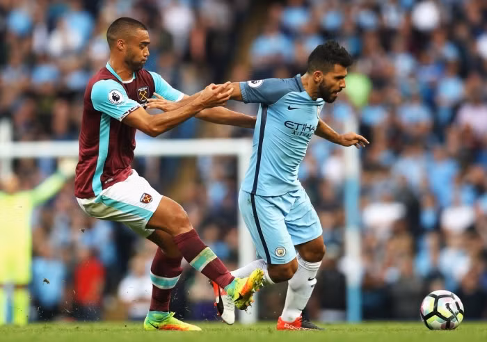  Tháng 8 có vẻ là tháng xui xẻo với Aguero