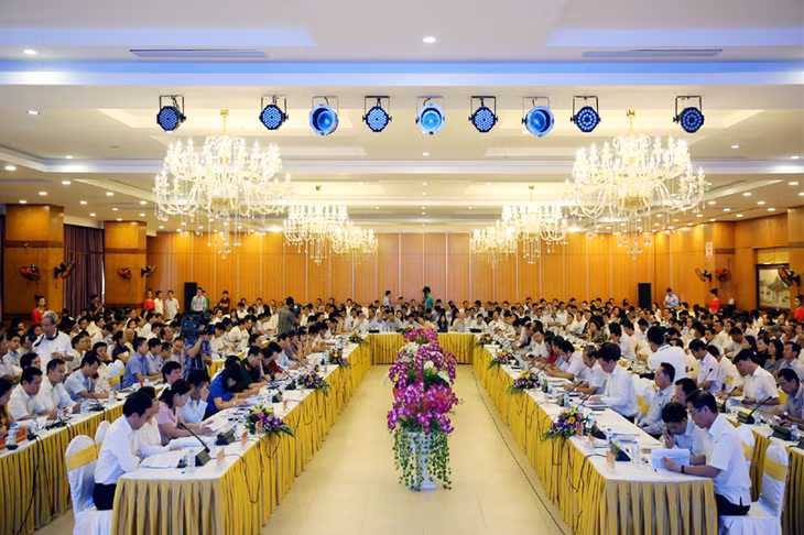 Quang cảnh hội nghị