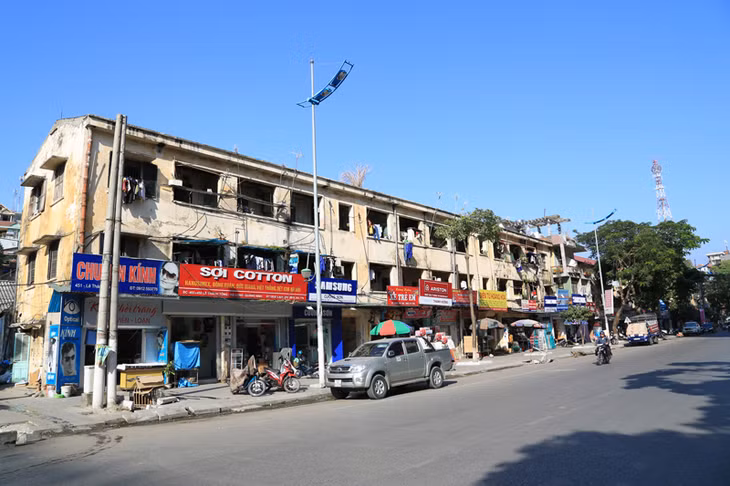 Theo xác minh của cơ quan chức năng, trong suốt quá trình sử dụng đất đến thời điểm nhà nước thu hồi đất thì phần diện tích các hộ sử dụng vẫn là đất thuộc quản lý của ngành Than và UBND TP Hạ Long. Ảnh: Khánh Giang