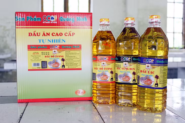 Các sản phẩm dầu ăn được chiết xuất từ thực vật của cơ sở Hải Yến.