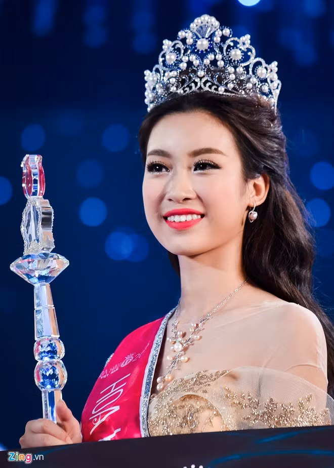 Đỗ Mỹ Linh bất ngờ vì không nghĩ mình đạt danh hiệu hoa hậu. Ảnh: Bá Ngọc