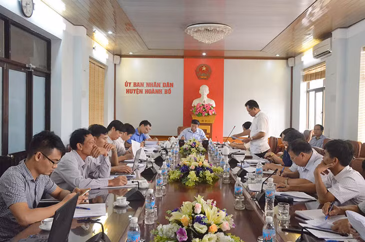Quang cảnh buổi làm việc.