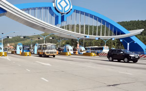 Trạm thu phí Đại Yên (TP Hạ Long).