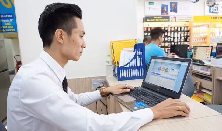 Doanh nghiệp thực hiện gửi thông tin thủ tục qua W