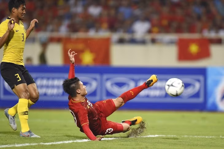 Quang Hải được đề cử Quả bóng Vàng châu Á 2019