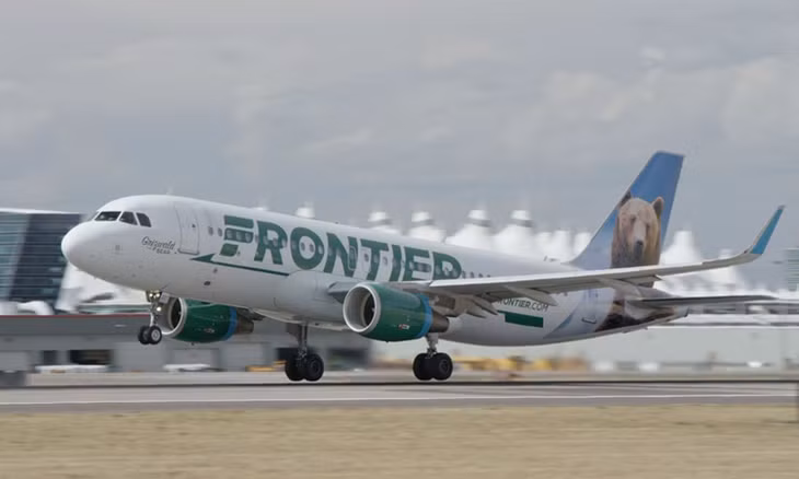Một máy bay của hãng Frontier Airlines tại sân bay quốc tế Denver năm 2018. Ảnh: Frontier Airlines.