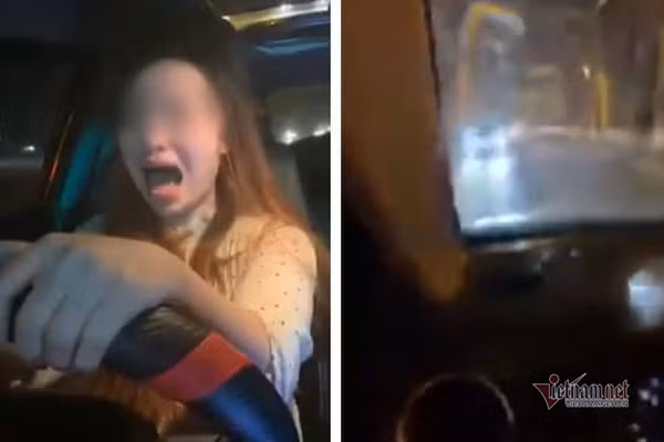 Hình ảnh nữ tài xế trên phố Hà Nội