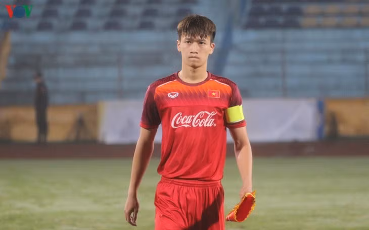 Tiền vệ trung tâm: Nguyễn Hoàng Đức