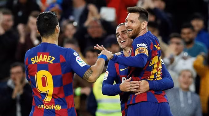 Messi tiếp tục thể hiện phong độ ghi bàn đáng sợ