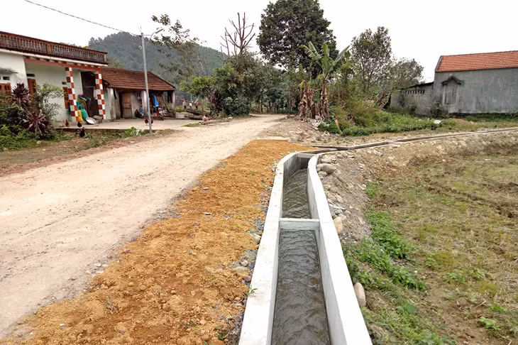 Hệ thống kênh tưới tiêu được đầu tư tại Bản Mới, xã Quảng Sơn (Hải Hà) từ năm 2017 theo Chương trình 196 đến nay phát huy hiệu quả tốt.