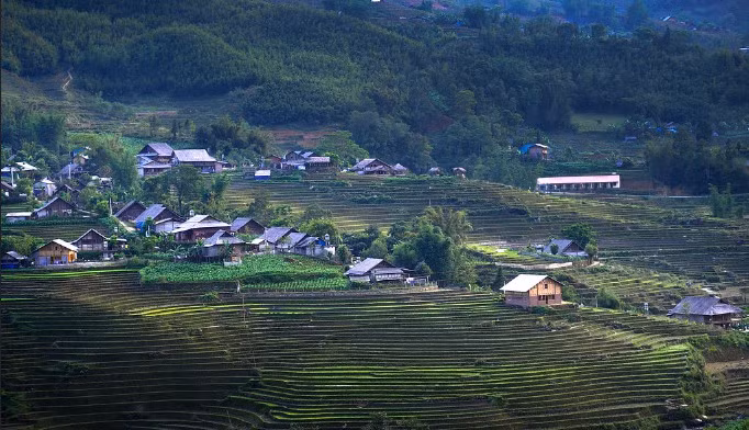 Nằm phía Tây Bắc tổ quốc, Sa Pa ẩn chứa bao điều kỳ diệu của cảnh sắc thiên nhiên, con người.