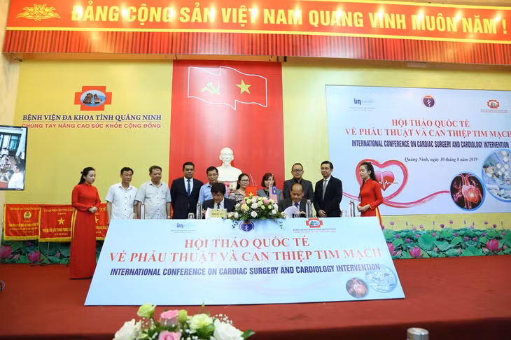 Sở Y tế Quảng Ninh và Viện Tim mạch Quốc gia Malaysia đã ký kết hợp tác đào tạo quốc tế trong lĩnh vực điều trị tim mạch, nhằm giúp các y, bác sĩ của tỉnh, nhất là Bệnh viện Đa khoa tỉnh được cập nhật các phương pháp chẩn đoán và điều trị mới trong lĩnh vực tim mạch.