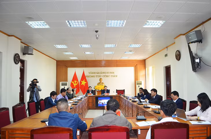 Quang cảnh buổi tiếp công dân