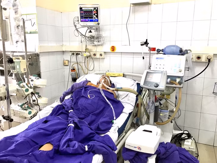 Người bệnh được áp dụng kỹ thuật hạ thân nhiệt chỉ huy điều trị sau ngừng tuần hoàn não để 