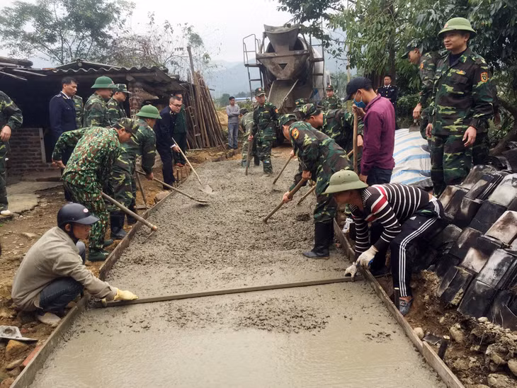 100 mét đường đã được hoàn thành trong buổi sáng ngày 28/12.