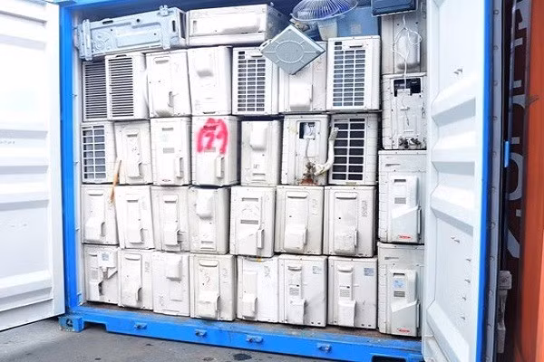 Điều hòa cũ được nhập lậu về tiêu thụ (ảnh minh họa)