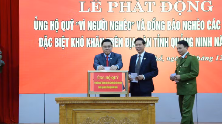 Các tập thể, cá nhân ủng hỗ Quỹ “Vì người nghèo” và đồng bào nghèo các xã, thôn đặc biệt khó khăn trên địa bàn tỉnh Quảng Ninh