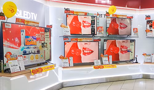 TV màn hình lớn, nhiều tính năng được ưa chuộng hơn so với mọi năm. Ảnh: Bảo Lâm.