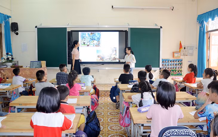 Một giờ học của học sinh Trường TH Trần Hưng Đạo, TP Hạ Long.