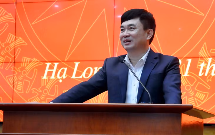 đồng chí Ngô Hoàng Ngân, Phó Bí thư Thường trực Tỉnh ủy phát biểu chỉ đạo tại hội nghị.