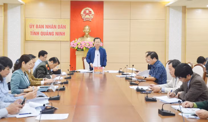 Quang cảnh cuộ họp.