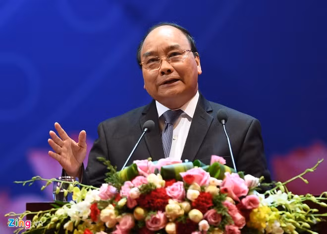 Thủ tướng Nguyễn Xuân Phúc tại hội nghị với doanh nghiệp lần thứ hai (2017). Ảnh: A. T.
