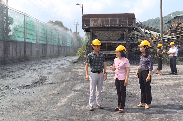 Lãnh đạo HĐND TP Cẩm Phả giám sát công tác bảo vệ môi trường tại Công ty Than Đèo Nai.