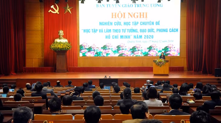 Toàn cảnh Hội nghị trực tuyến tại Quảng Ninh.