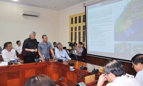 Đại diện đơn vị tư vấn phát biểu tại buổi làm việc.