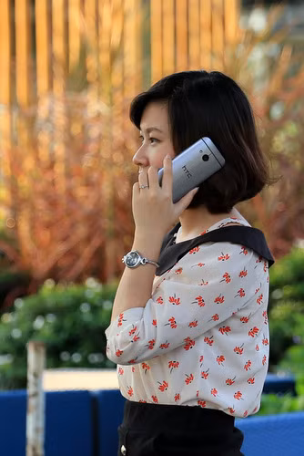 Mini 2 hợp với nữ nhờ kiểu dáng nhỏ gọn nhưng đẹp, nhiều màu lựa chọn.