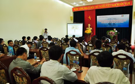Quang cảnh lễ bễ giảng.