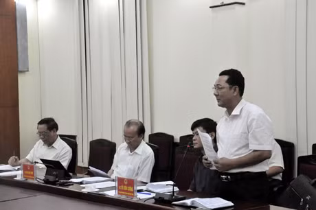 Lãnh đạo huyện Đông Triều báo cáo kế hoạch tổ chức sự kiện.