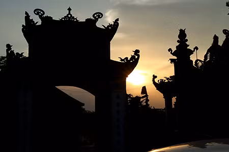 Vùng đất có nhiều di tích lịch sử. Vùng đất có nhiều di tích lịch sử.
